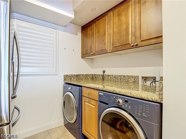 1901 Clifford ST 1003, Fort Myers, FL 33901