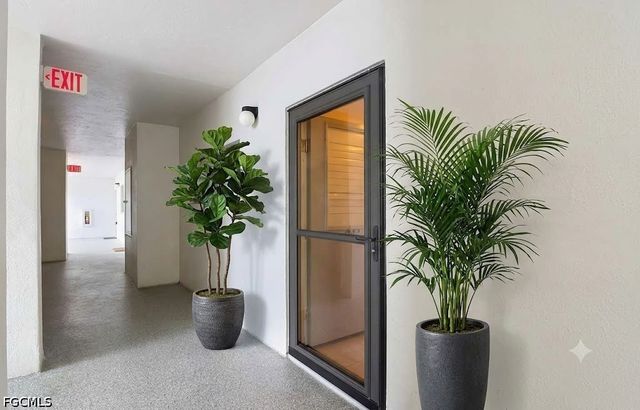 1901 Clifford ST 1003, Fort Myers, FL 33901