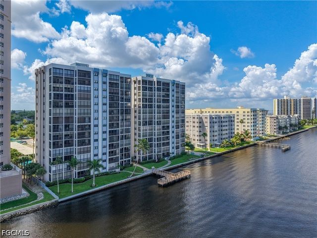 1901 Clifford ST 1003, Fort Myers, FL 33901