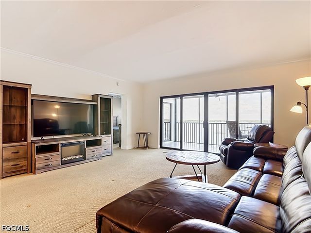 1901 Clifford ST 1003, Fort Myers, FL 33901