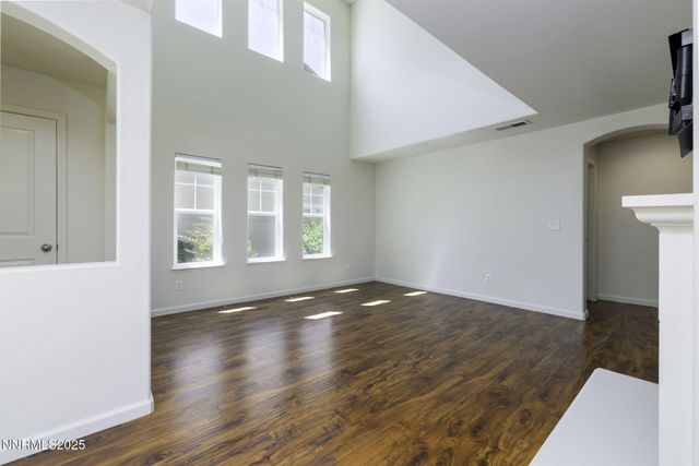 7680 Stone Bluff Way, Reno, NV 89523