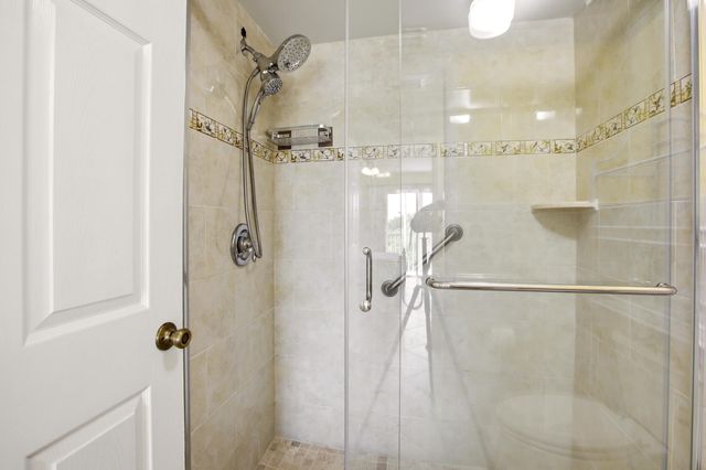 3146 Via Poinciana 407, Greenacres, FL 33467