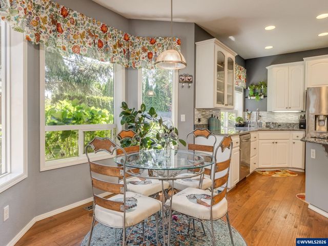 1598 Hallet Ct NW, Salem, OR 97304
