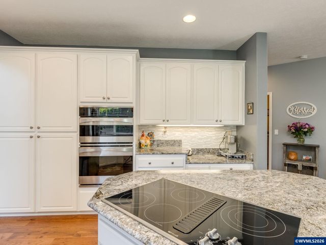1598 Hallet Ct NW, Salem, OR 97304