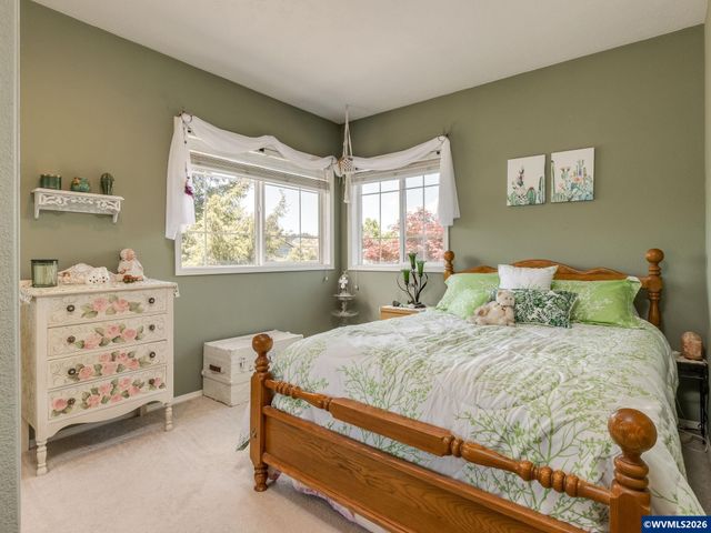 1598 Hallet Ct NW, Salem, OR 97304