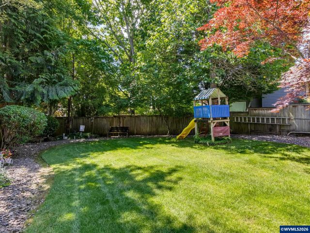 1598 Hallet Ct NW, Salem, OR 97304