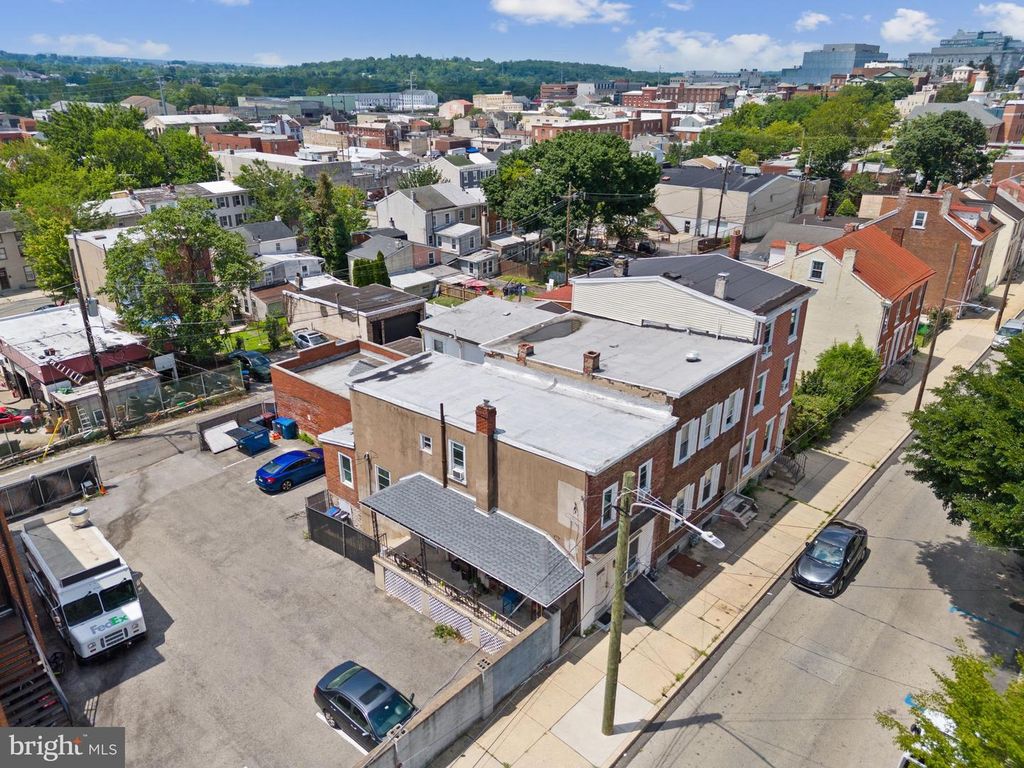 366 E MOORE ST, Norristown, PA 19401