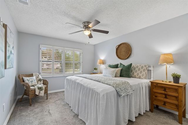 541 5TH STREET SE, Largo, FL 33771