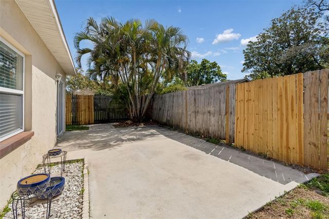 541 5TH STREET SE, Largo, FL 33771