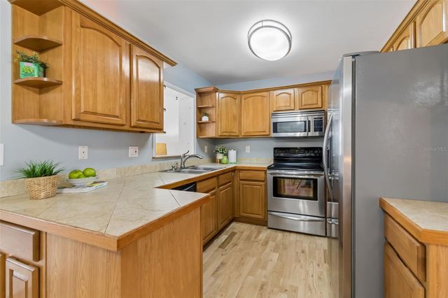 541 5TH STREET SE, Largo, FL 33771