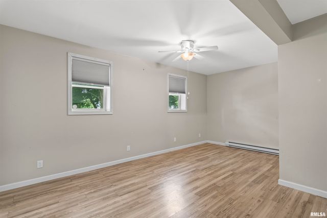 508 N WASHINGTON Street, Mt Pulaski, IL 62548