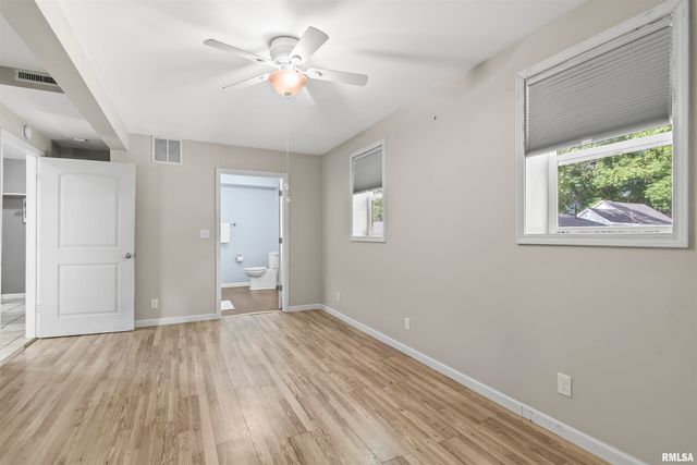 508 N WASHINGTON Street, Mt Pulaski, IL 62548