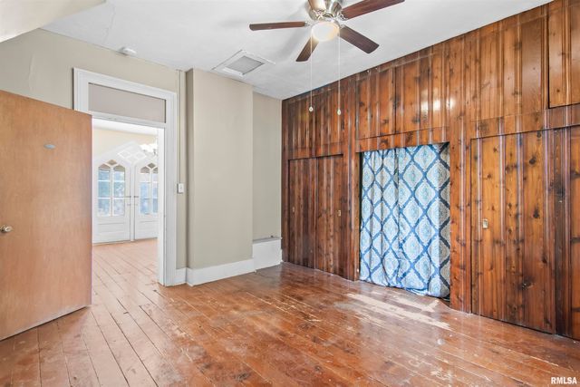 508 N WASHINGTON Street, Mt Pulaski, IL 62548