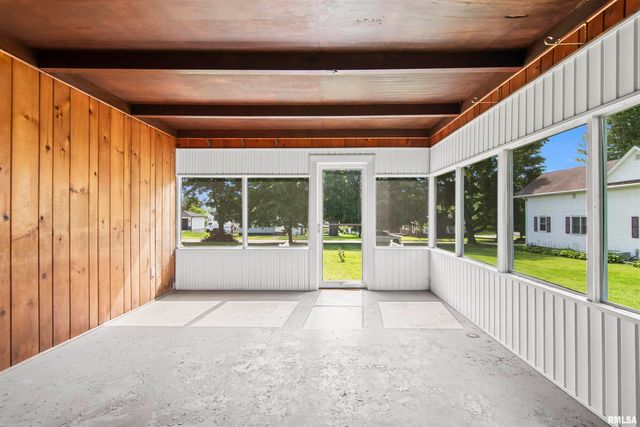 508 N WASHINGTON Street, Mt Pulaski, IL 62548