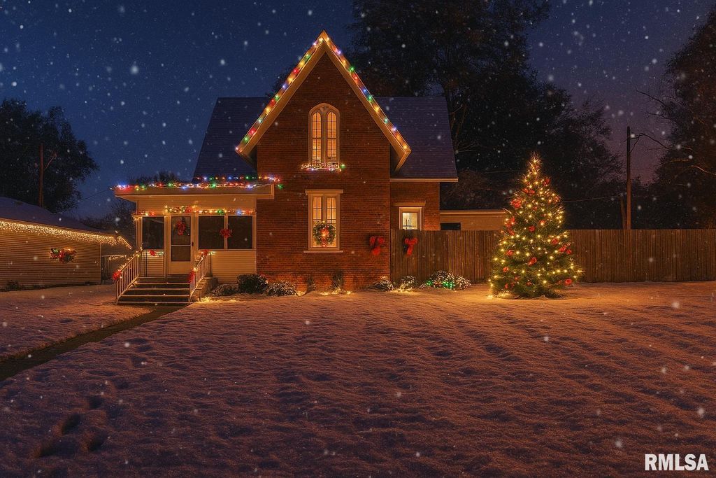 508 N WASHINGTON Street, Mt Pulaski, IL 62548