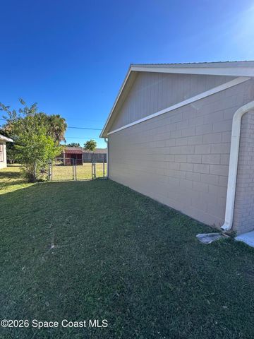 565 Burlington Avenue NE, Palm Bay, FL 32907