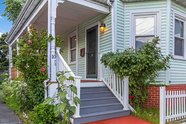 10 Cobbet Pl, Lynn, MA 01902
