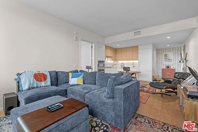 877 Francisco Street 1112, Los Angeles, CA 90017