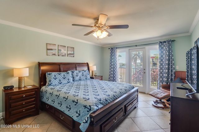 2046 Beach Boulevard, D204, Biloxi, MS 39531