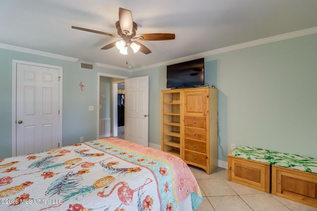 2046 Beach Boulevard, D204, Biloxi, MS 39531