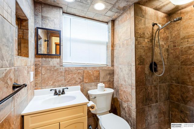 1101 Denver Street, Bellevue, NE 68005