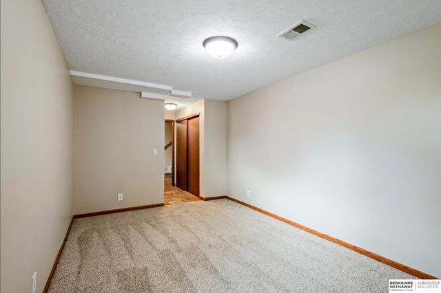 1101 Denver Street, Bellevue, NE 68005