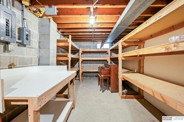 1101 Denver Street, Bellevue, NE 68005