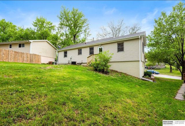 1101 Denver Street, Bellevue, NE 68005