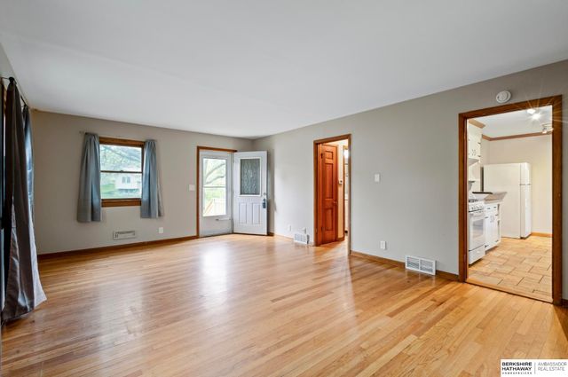 1101 Denver Street, Bellevue, NE 68005