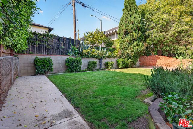 833 Wilson Place, Santa Monica, CA 90405