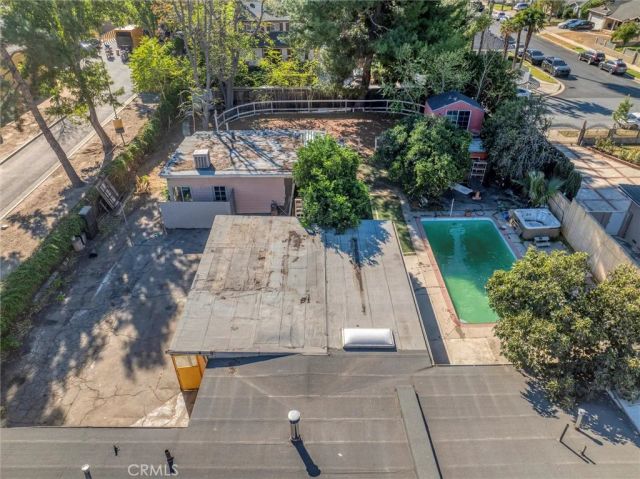 16326 Nordhoff Street, North Hills, CA 91343
