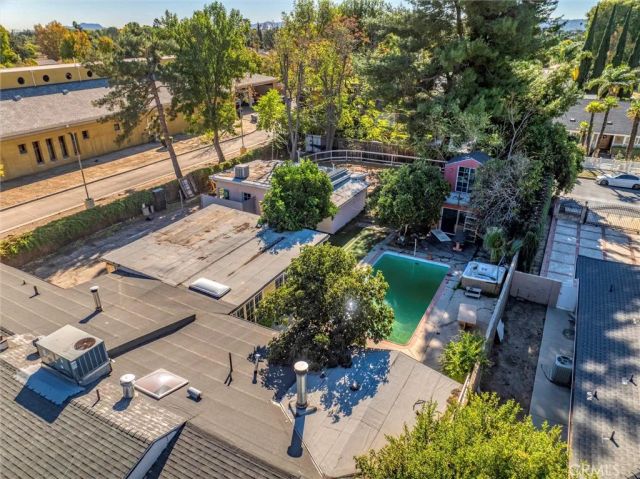 16326 Nordhoff Street, North Hills, CA 91343