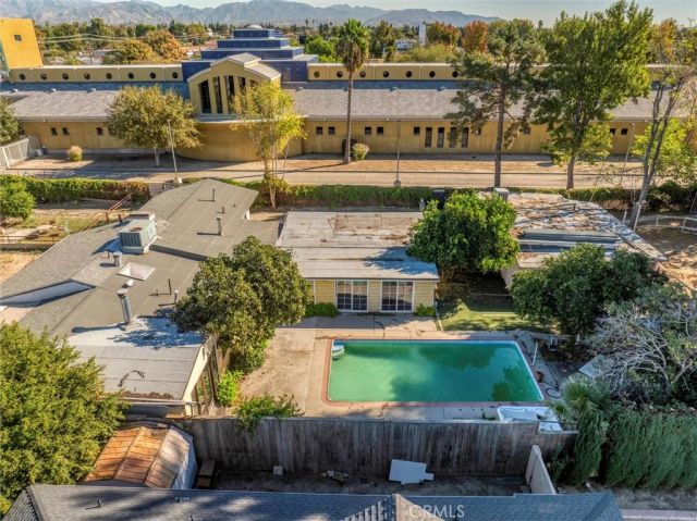 16326 Nordhoff Street, North Hills, CA 91343