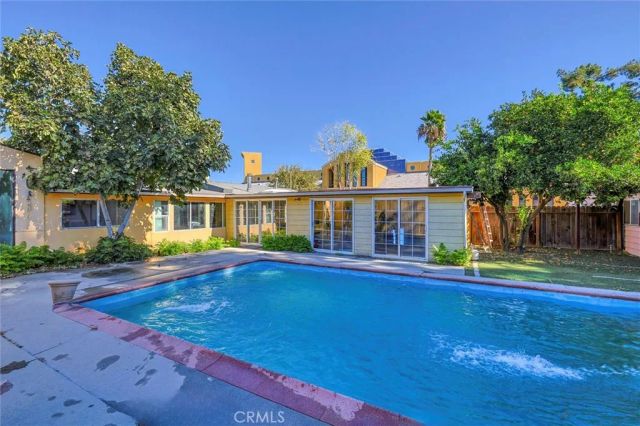 16326 Nordhoff Street, North Hills, CA 91343