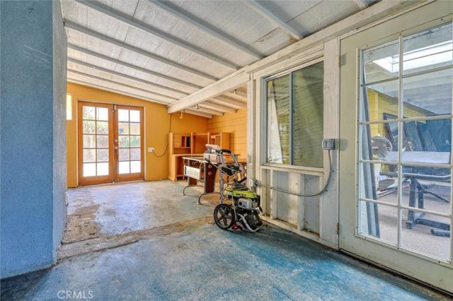 16326 Nordhoff Street, North Hills, CA 91343