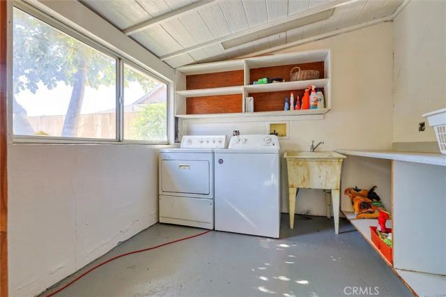 16326 Nordhoff Street, North Hills, CA 91343