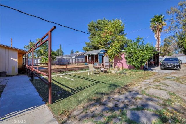 16326 Nordhoff Street, North Hills, CA 91343