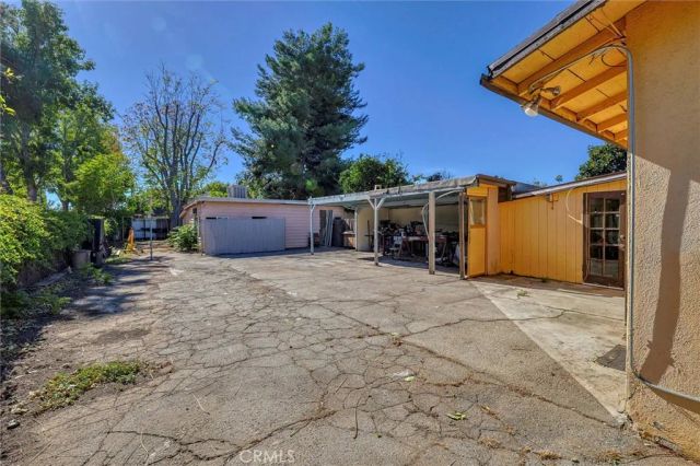 16326 Nordhoff Street, North Hills, CA 91343