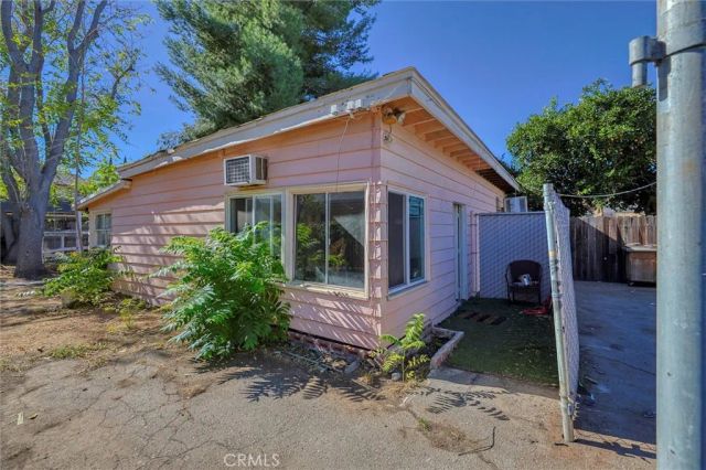 16326 Nordhoff Street, North Hills, CA 91343