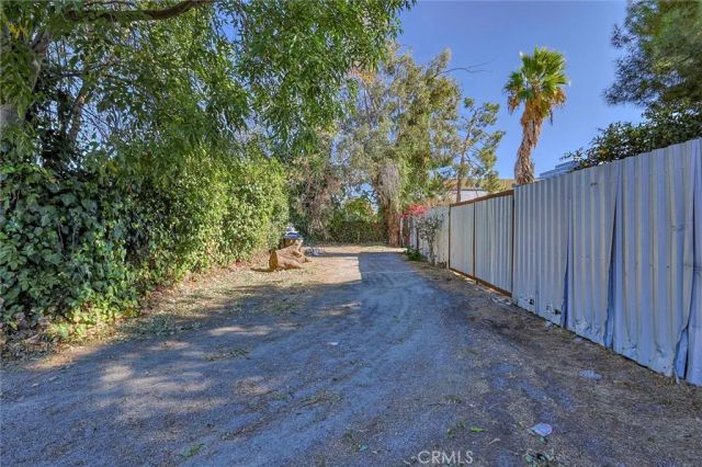 16326 Nordhoff Street, North Hills, CA 91343