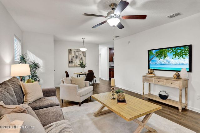256 AQUARIUS Circle N, Jacksonville, FL 32216