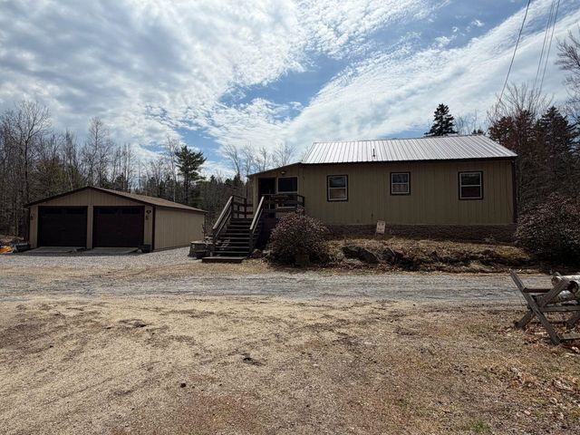 70 Moose Brook Drive, Stoddard, NH 03464