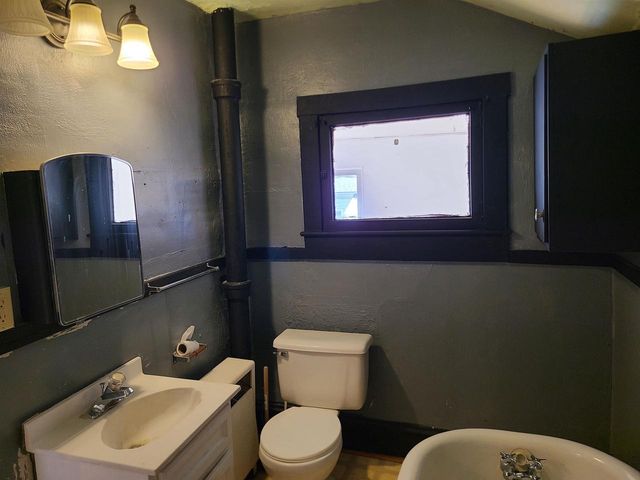 219 E LINCOLN STREET, Augusta, WI 54722