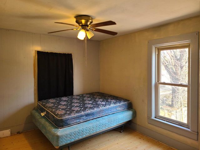 219 E LINCOLN STREET, Augusta, WI 54722