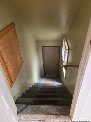 219 E LINCOLN STREET, Augusta, WI 54722