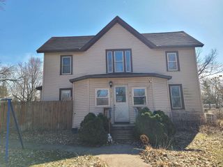 219 E LINCOLN STREET, Augusta, WI 54722