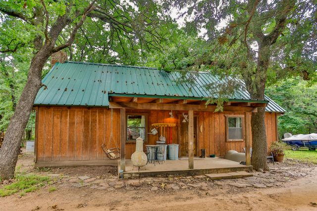 8963 Fm 677 N, St Jo, TX 76265