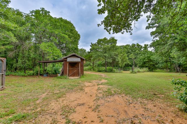 8963 Fm 677 N, St Jo, TX 76265