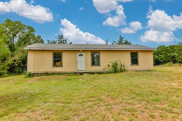 8963 Fm 677 N, St Jo, TX 76265