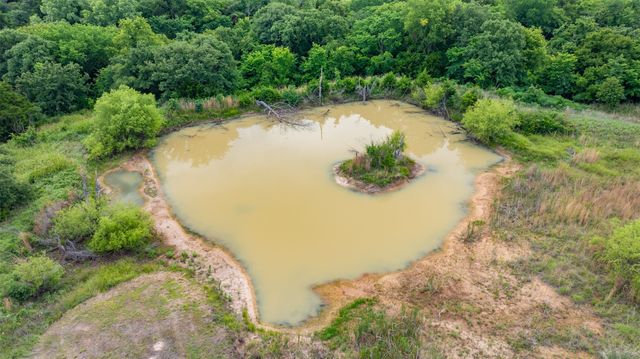 8963 Fm 677 N, St Jo, TX 76265